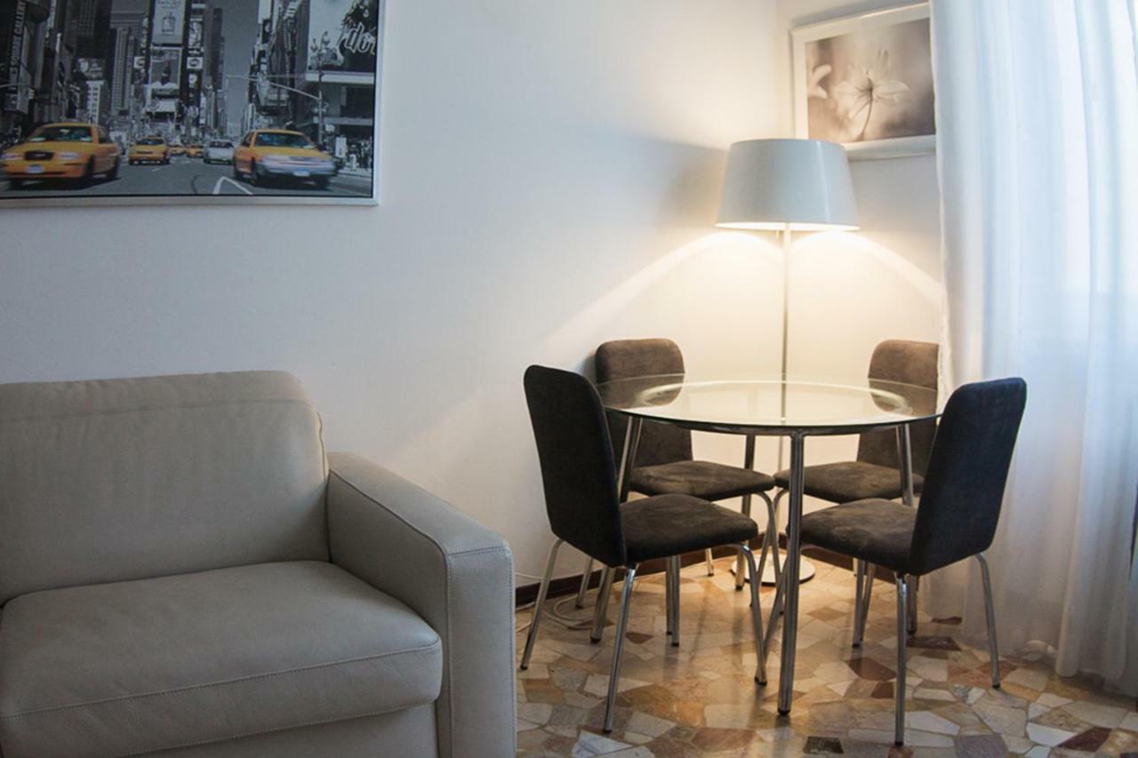 Convenient And Private Place In Милано Екстериор снимка